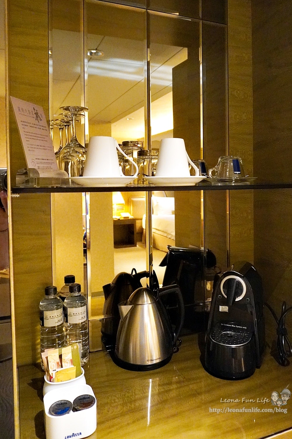 20251027_-120 20251027_-120