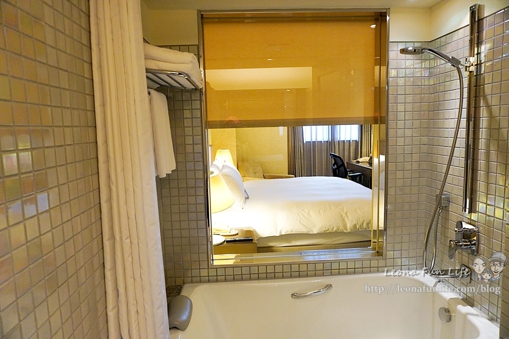 20251027_-136 20251027_-136