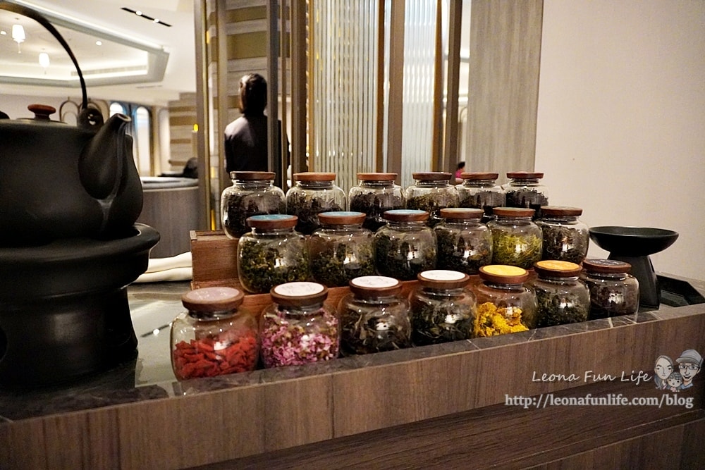 20251027_-148 20251027_-148