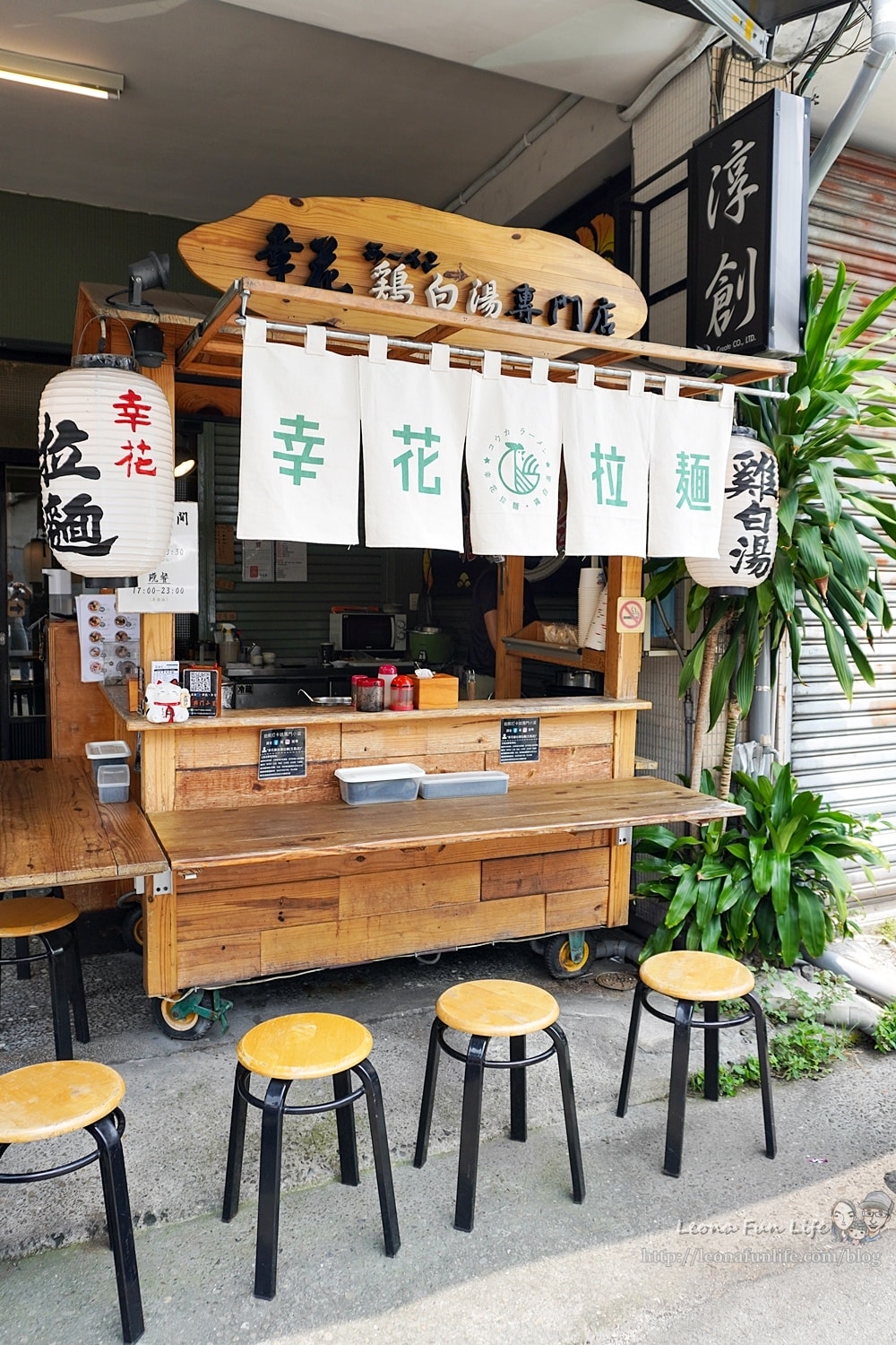 20251027_-216 20251027_-216