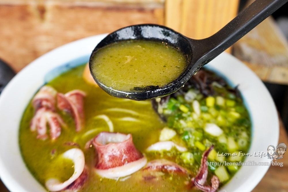 20251027_-237 20251027_-237