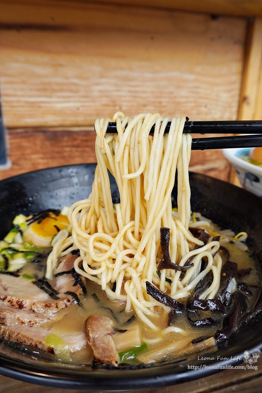 20251027_-244 20251027_-244