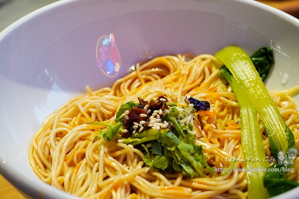 20251027_-294 20251027_-294