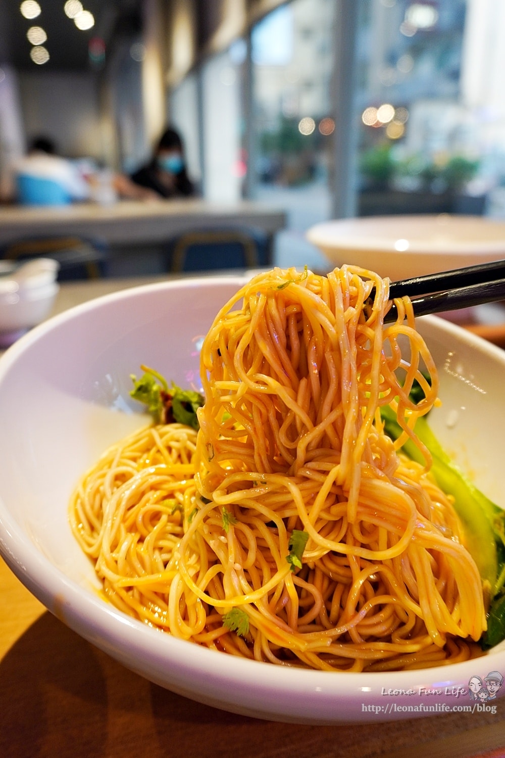 20251027_-295 20251027_-295