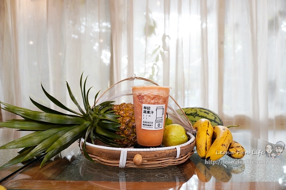 20251027_-174 20251027_-174