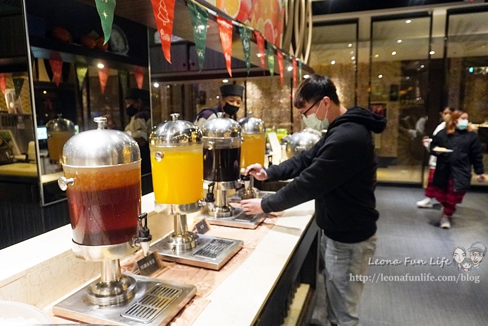 20251027_-159 20251027_-159