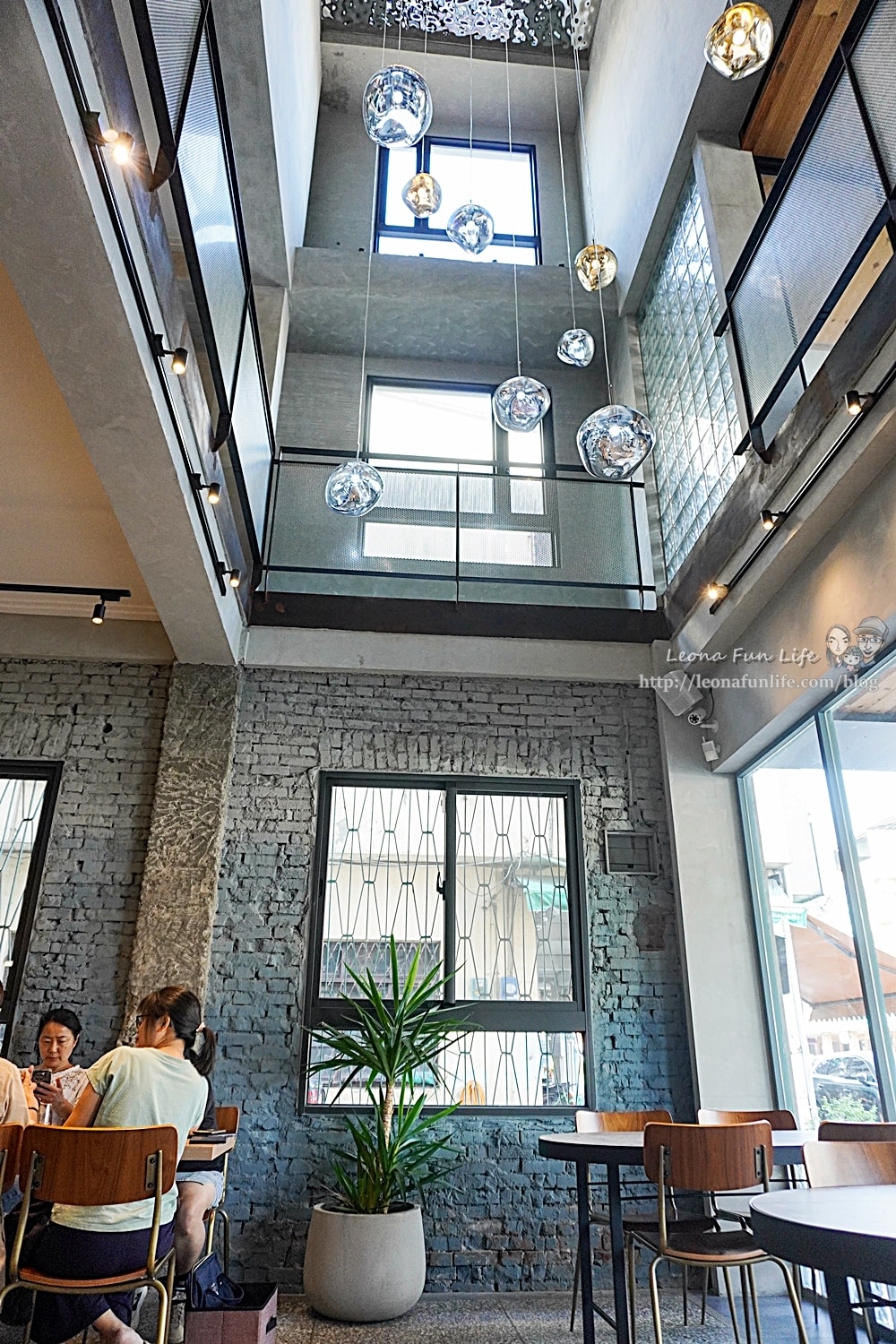 20251027_-620 20251027_-620