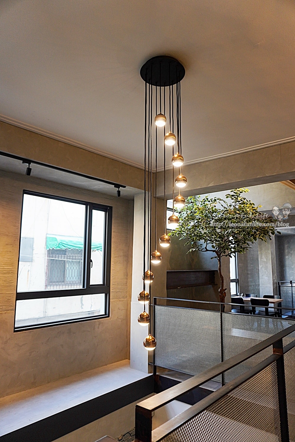 20251027_-625 20251027_-625