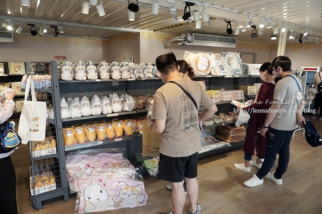 20251027_-145 20251027_-145