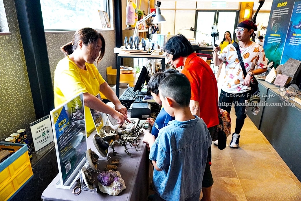 20251027_-4 20251027_-4