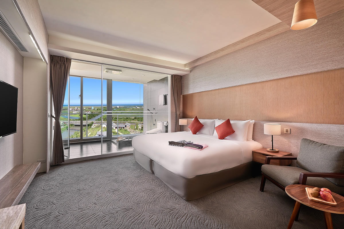 20251027_-116 20251027_-116