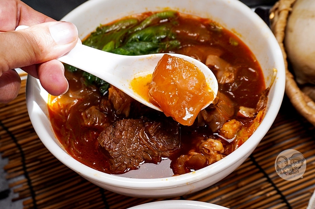 20251027_-446 20251027_-446