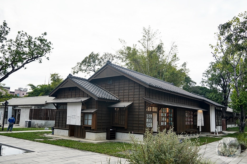 20251027_-201 20251027_-201