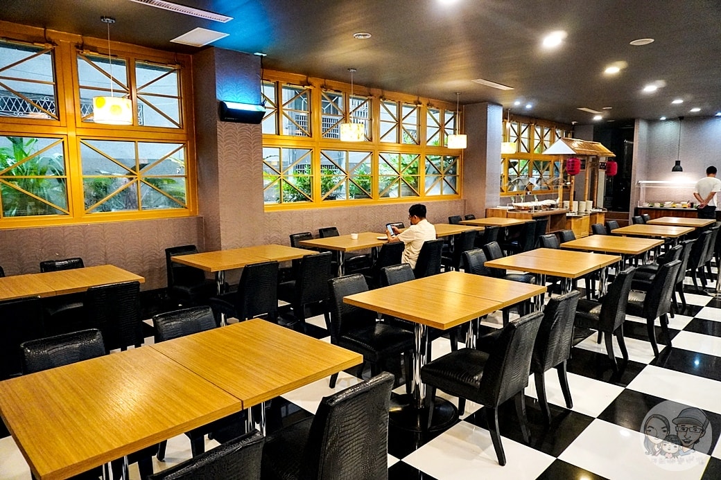 20251027_-583 20251027_-583