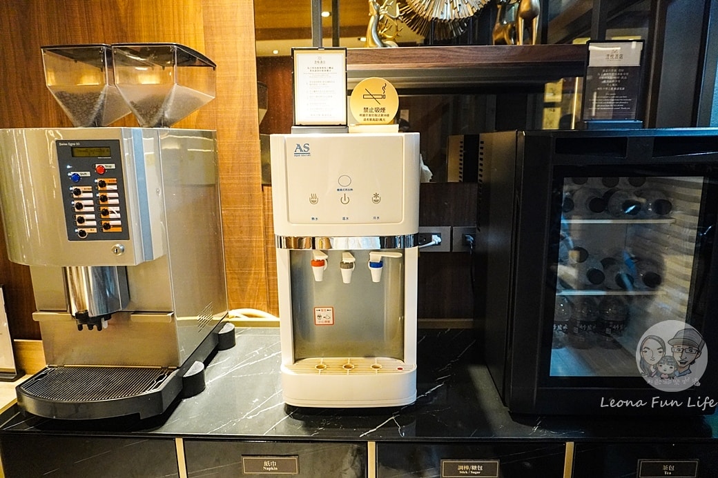 20251027_-106 20251027_-106