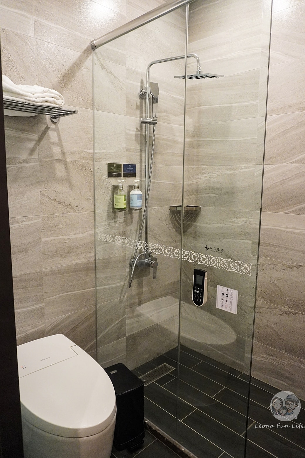 20251027_-123 20251027_-123