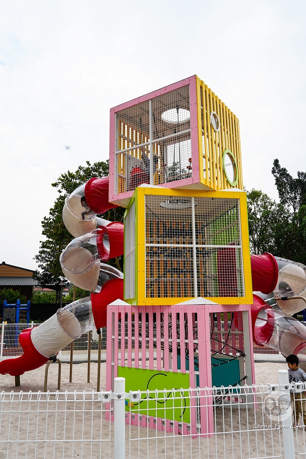 20251027_-152 20251027_-152