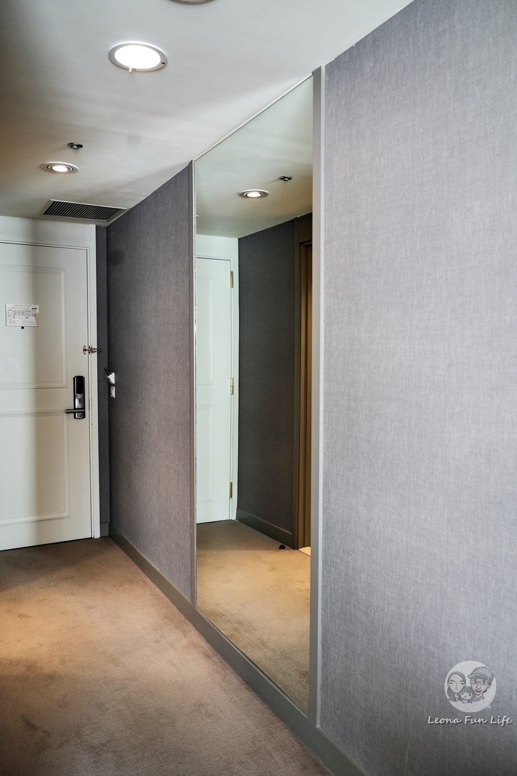 20251027_-185 20251027_-185