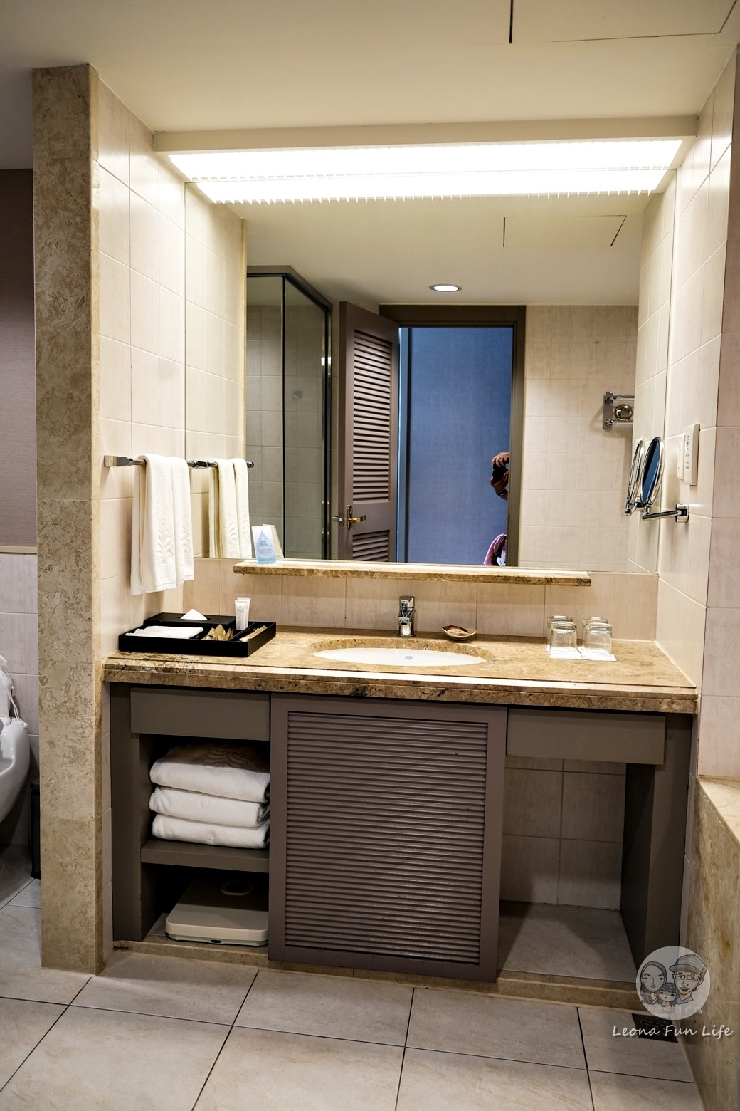 20251027_-194 20251027_-194