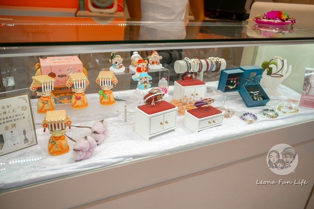 20251027_-165 20251027_-165