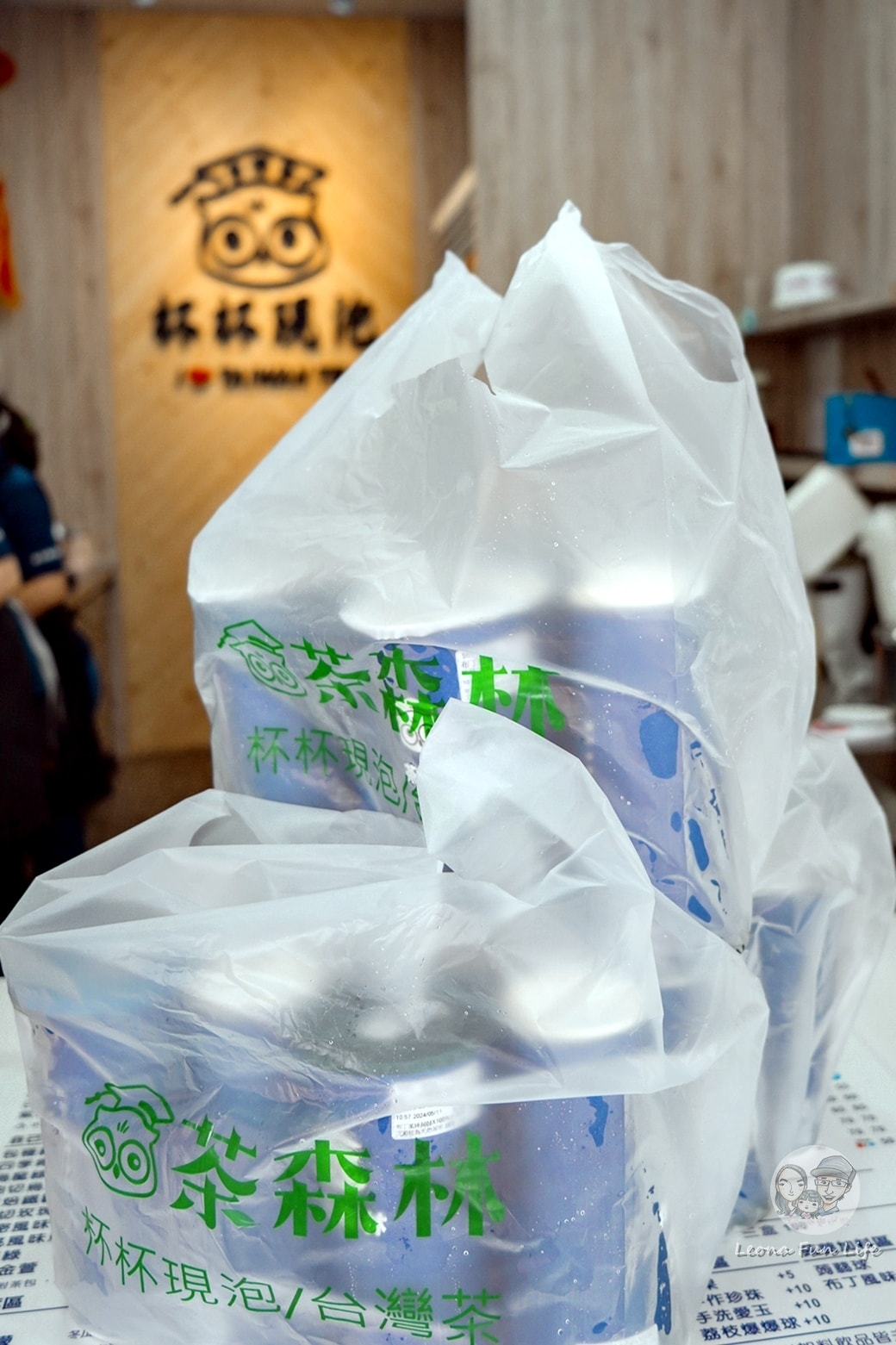 20251027_-512 20251027_-512