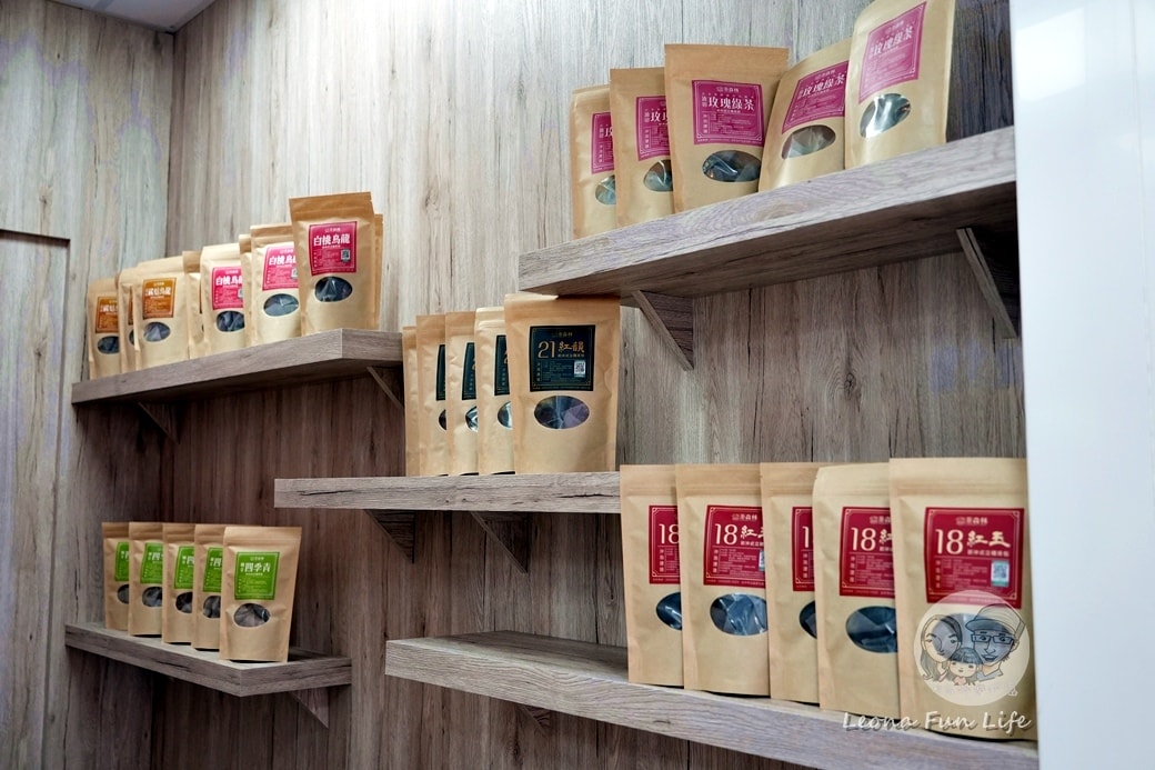 20251027_-517 20251027_-517