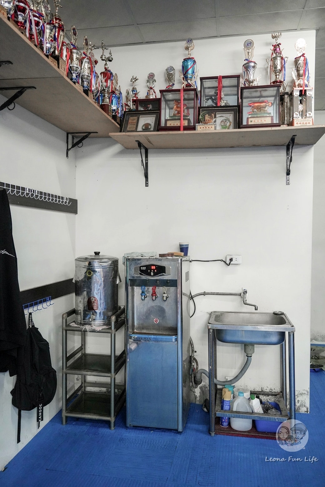 20251027_-87 20251027_-87