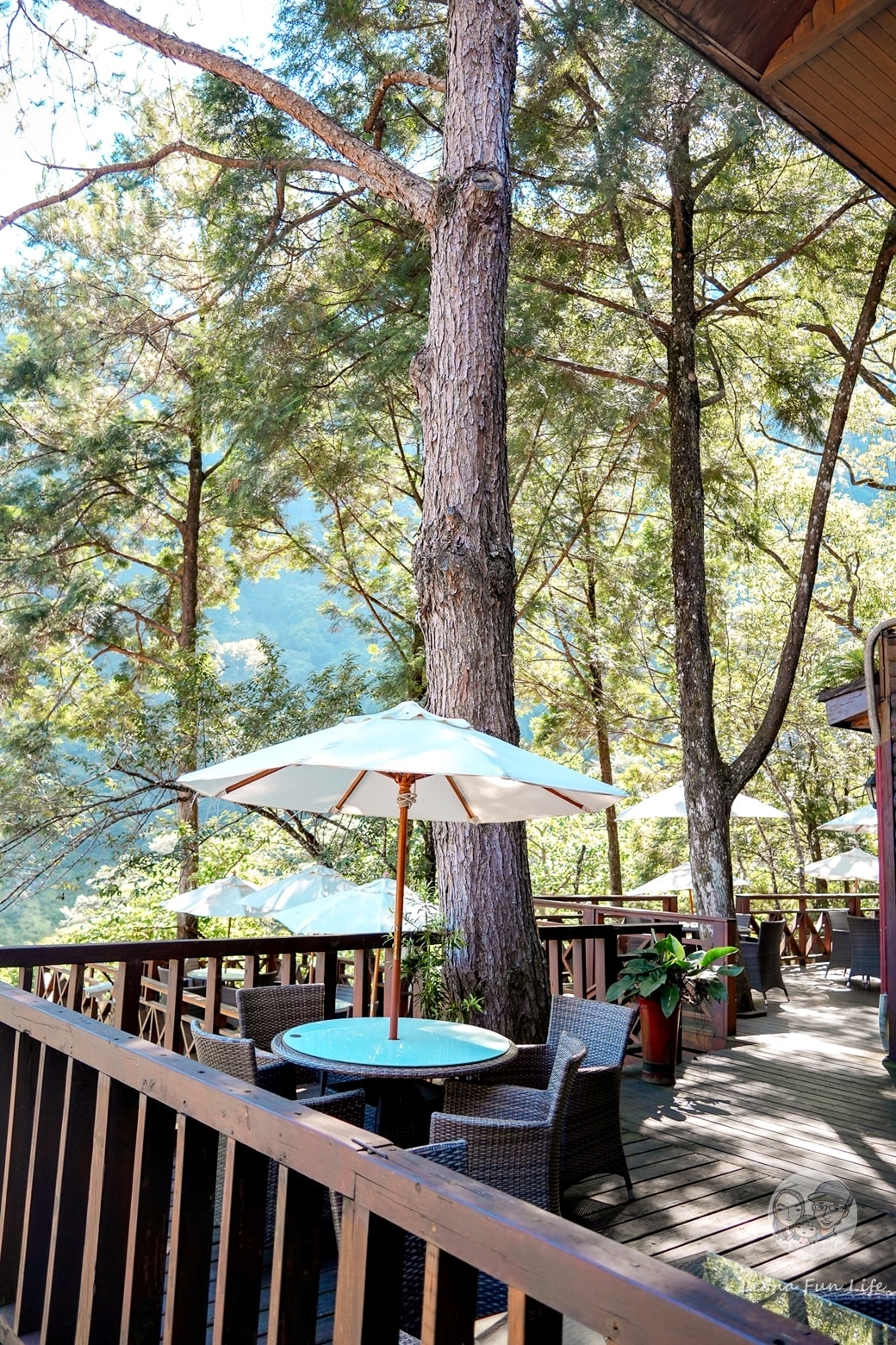 20251027_-160 20251027_-160