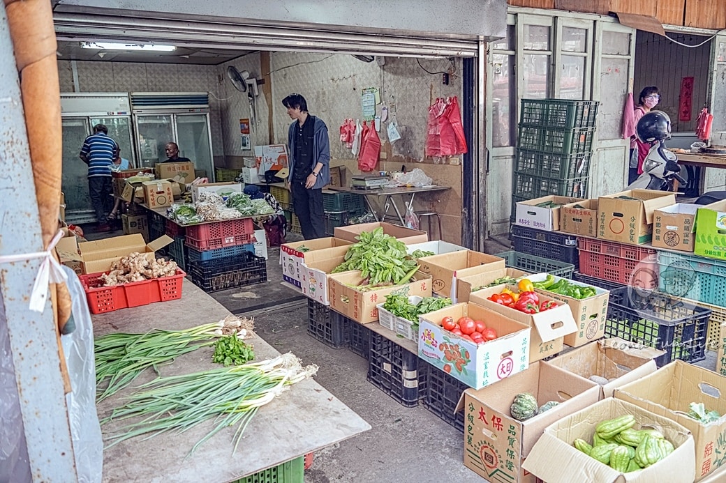 20251027_-323 20251027_-323