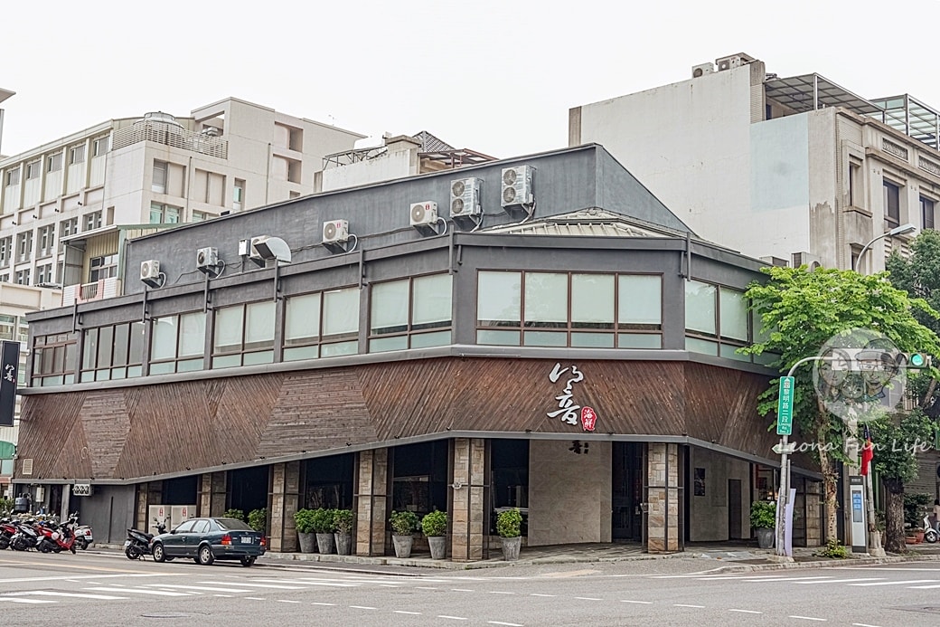 20251027_-131 20251027_-131