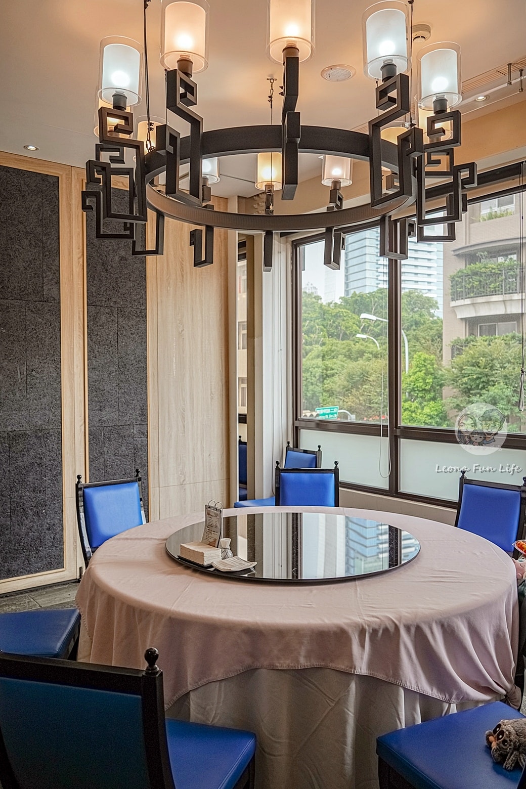 20251027_-137 20251027_-137