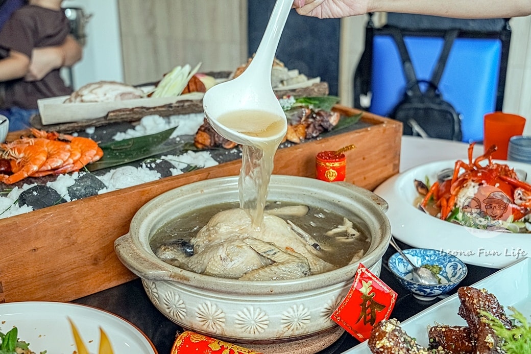 20251027_-159 20251027_-159