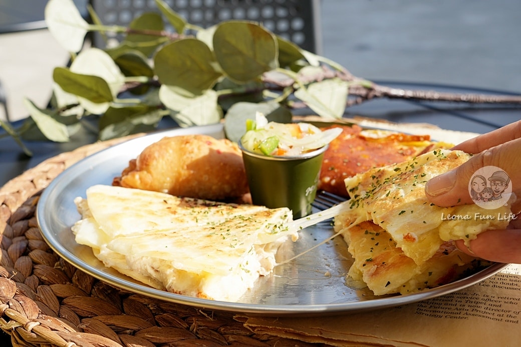 20251027_-182 20251027_-182