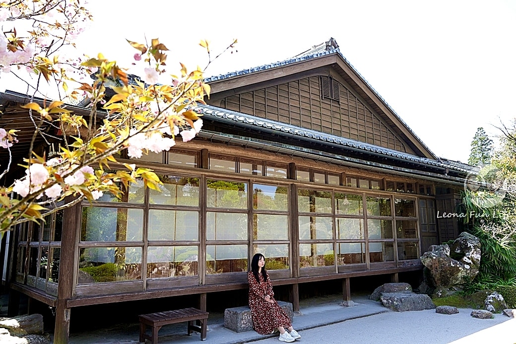 20251027_-305 20251027_-305