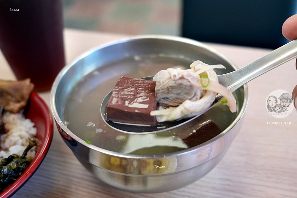 20251027_-422 20251027_-422