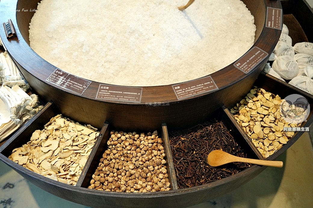 20251027_-729 20251027_-729