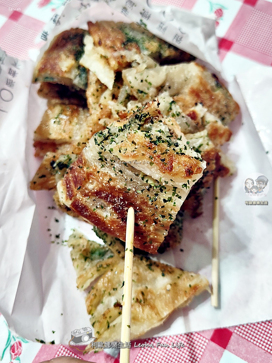 台中太平下午茶|來一張蔥油餅：中興路排隊點心！現揉現煎的酥脆口感，十三種風味任你搭