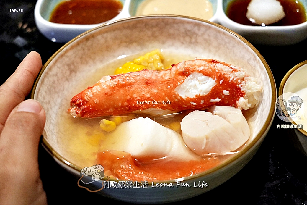 台中頂級火鍋推薦|匠極緻鍋物-雙人奢華套餐:專人桌邊服務,帝王蟹與頂級海陸的感官盛宴 - 第27張圖 台中頂級火鍋推薦|匠極緻鍋物-雙人奢華套餐:專人桌邊服務,帝王蟹與頂級海陸的感官盛宴