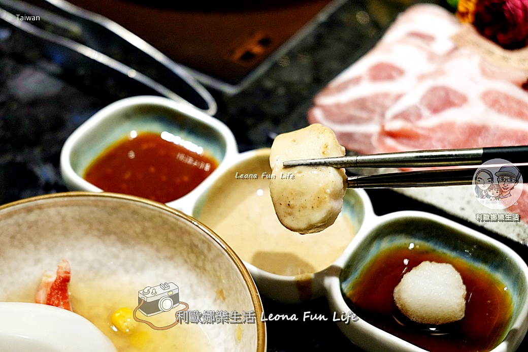 台中頂級火鍋推薦|匠極緻鍋物-雙人奢華套餐:專人桌邊服務,帝王蟹與頂級海陸的感官盛宴 - 第28張圖 台中頂級火鍋推薦|匠極緻鍋物-雙人奢華套餐:專人桌邊服務,帝王蟹與頂級海陸的感官盛宴