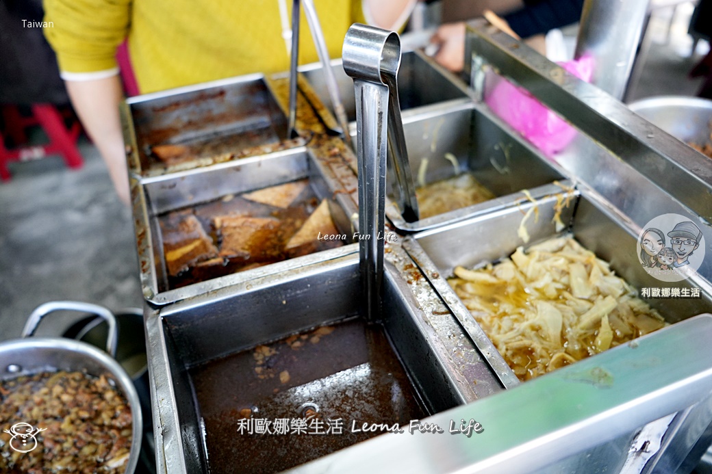 台中南區|第三市場傳統早午餐-大台北圓環魯肉飯:入味爌肉飯與鮮美的草菇排骨酥麵 - 第5張圖 台中南區|第三市場傳統早午餐-大台北圓環魯肉飯:入味爌肉飯與鮮美的草菇排骨酥麵