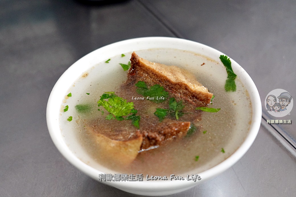 台中南區|第三市場傳統早午餐-大台北圓環魯肉飯:入味爌肉飯與鮮美的草菇排骨酥麵 - 第14張圖 台中南區|第三市場傳統早午餐-大台北圓環魯肉飯:入味爌肉飯與鮮美的草菇排骨酥麵