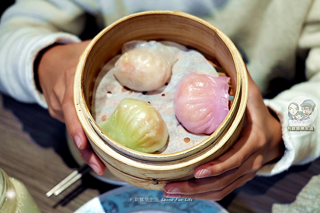 台中東區美食|瀚熙軒茶餐廳-置身博物館吃港點！港式手作創意料理，三人套餐激推櫻桃烤鴨、麟片蔗蝦，親子聚餐一日遊