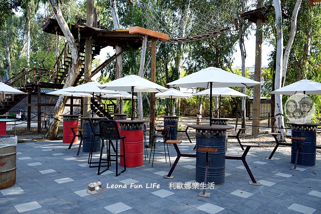 嘉義親子景點｜咩咩上樹萌寵樂園：森林版動物園！挑戰高空滑索、被笑笑羊包圍，故宮南院旁停車超方便