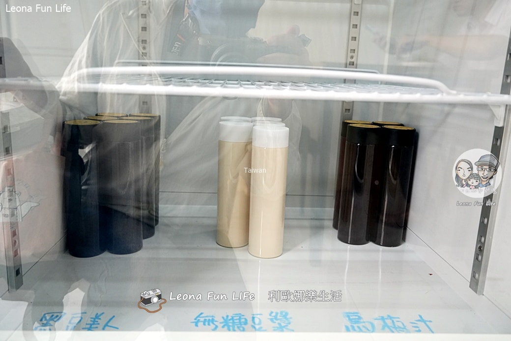 台中東區素食|素溡:天乙宮旁貨櫃屋小店,大推噴香素肉燥飯與手工菜捲 - 第9張圖 台中東區素食|素溡:天乙宮旁貨櫃屋小店,大推噴香素肉燥飯與手工菜捲