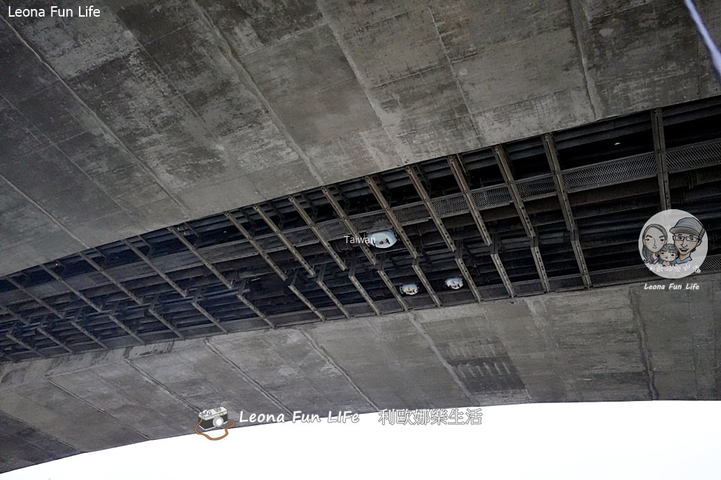 台南運河百年慶|府城遊船記:超酷「低頭過橋」體驗!光影藝術、水上音樂祭全攻略 - 第16張圖 台南運河百年慶|府城遊船記:超酷「低頭過橋」體驗!光影藝術、水上音樂祭全攻略