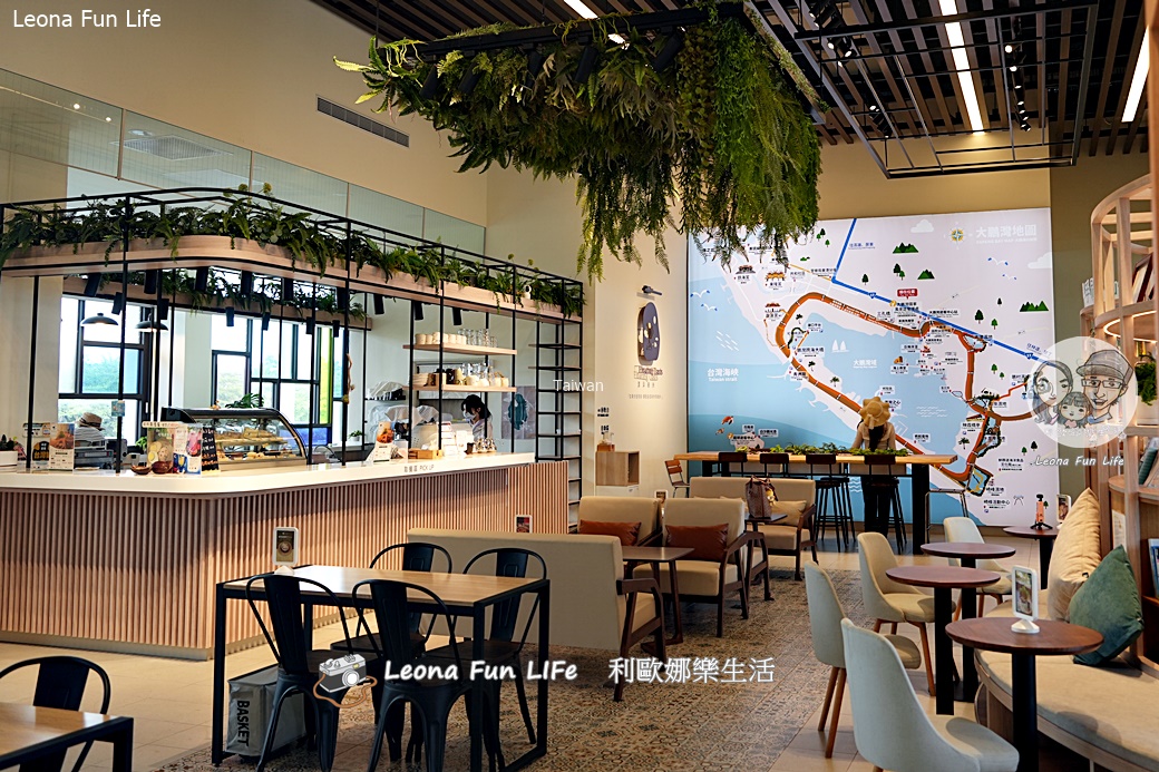 屏東大鵬灣祕境｜漂浮綠洲咖啡：坐擁絕美湖畔的寵物友善空間，零距離感受生態之美！