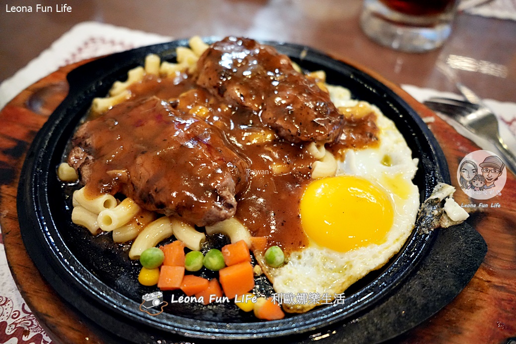 台中太平美食|隨緣牛排館-樹孝商圈30年人氣牛排，附餐超澎湃！單點雙拼一次滿足