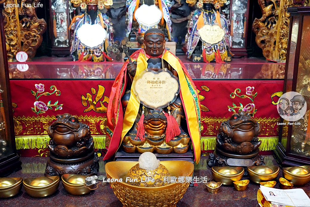 太平求偏財秘境|新坪里福德正神祠:求金雞金蟾蜍、拜劉海蟾祖師與十二生肖許願池! - 第13張圖 太平求偏財秘境|新坪里福德正神祠:求金雞金蟾蜍、拜劉海蟾祖師與十二生肖許願池!