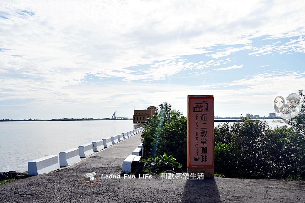 大鵬灣浪漫約會景點|海上教堂-全台唯一海上咖啡廳,異國風建築+夢幻海上下午茶 - 第3張圖 大鵬灣浪漫約會景點|海上教堂-全台唯一海上咖啡廳,異國風建築+夢幻海上下午茶