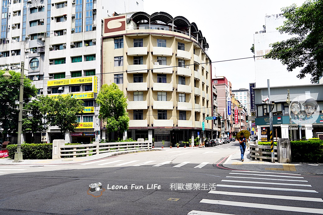 台中舊城區散策｜中區商圈城市生活漫遊：綠川歷史古橋、青草街涼茶、異國超市爆買，再走進必比登名店玩手作越南春捲！